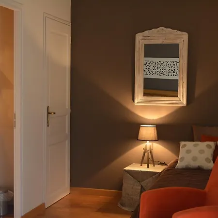 Chambre D'hotes La Paravent 3*